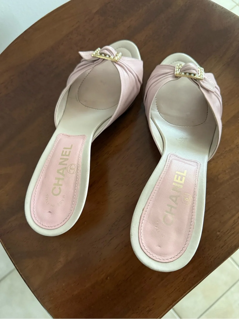 Vintage CHANEL Pink Kitten Heels